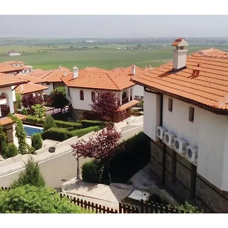 Holiday home Three-bedroom Holiday In Kableshkovo *