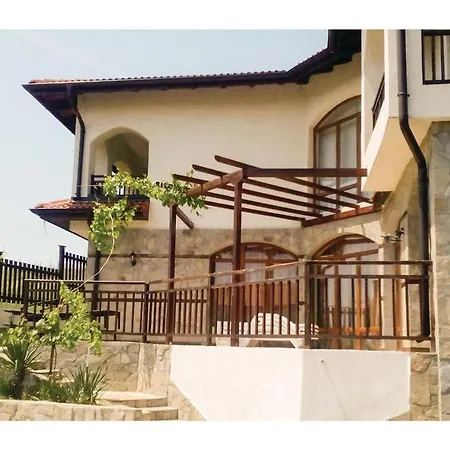 Three-bedroom Holiday In Kableshkovo Holiday home Kableshkovo (Burgas)